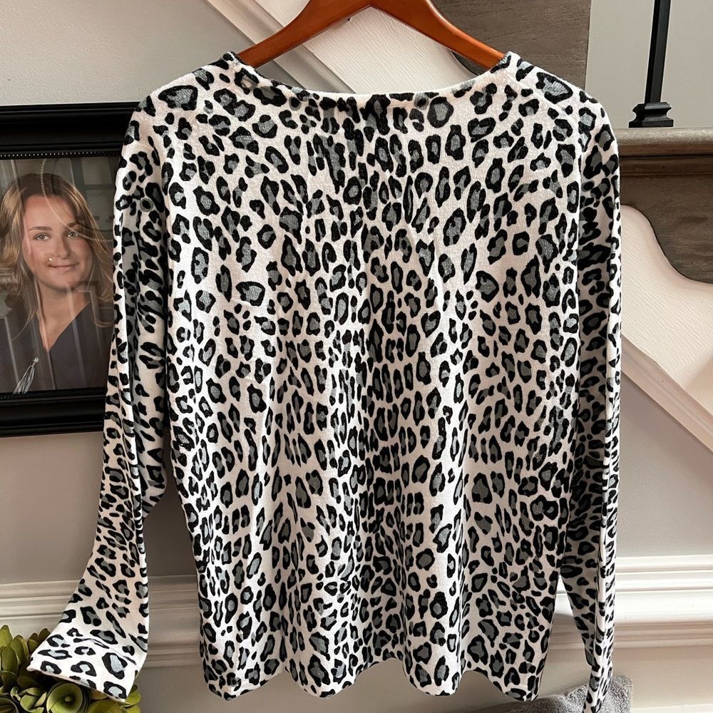 C.D. Daniels Sage Leopard Print Sweater Sz 1x Euc… - image 5